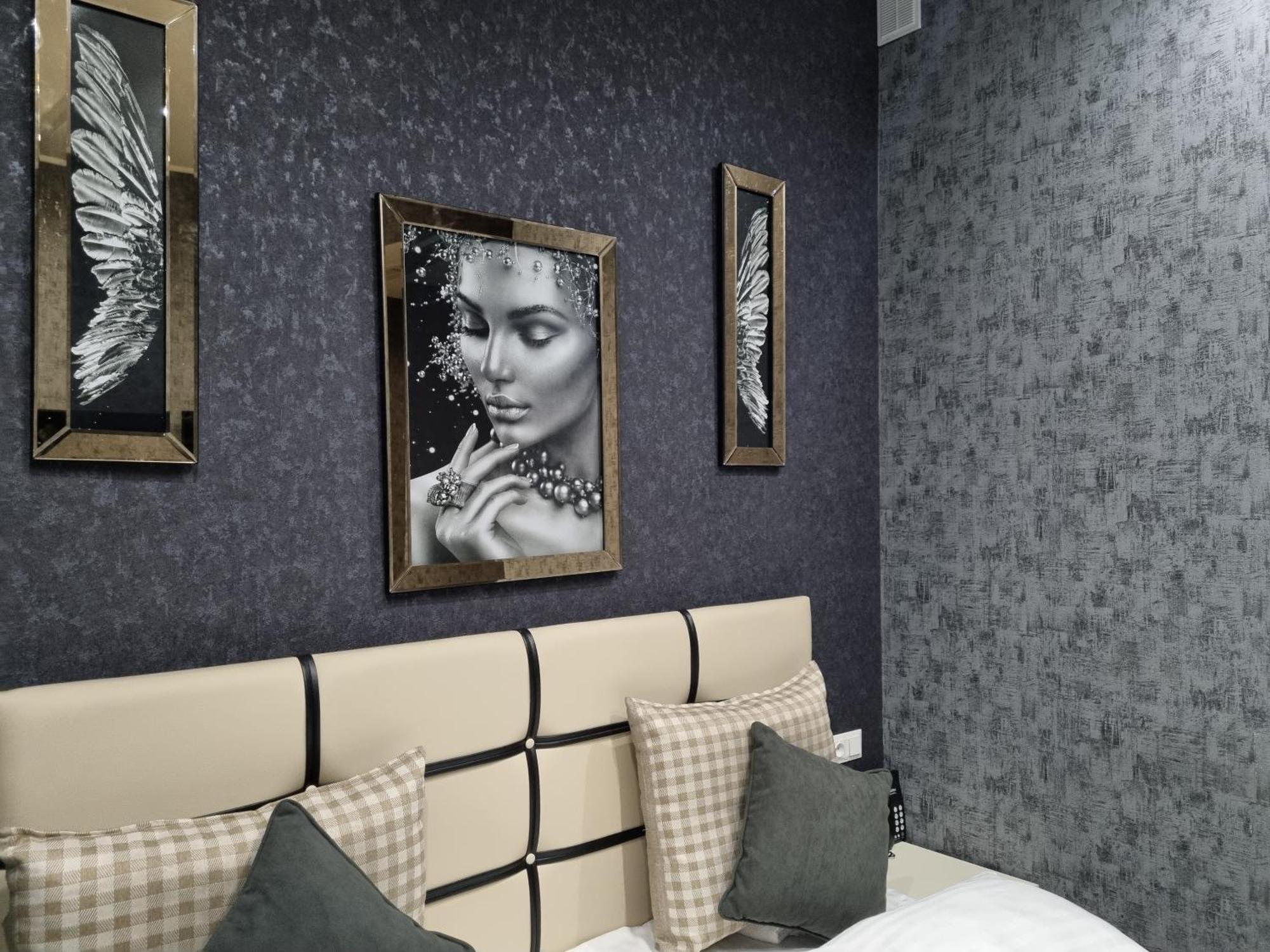 Day Inn Hotel Yerevan Bagian luar foto